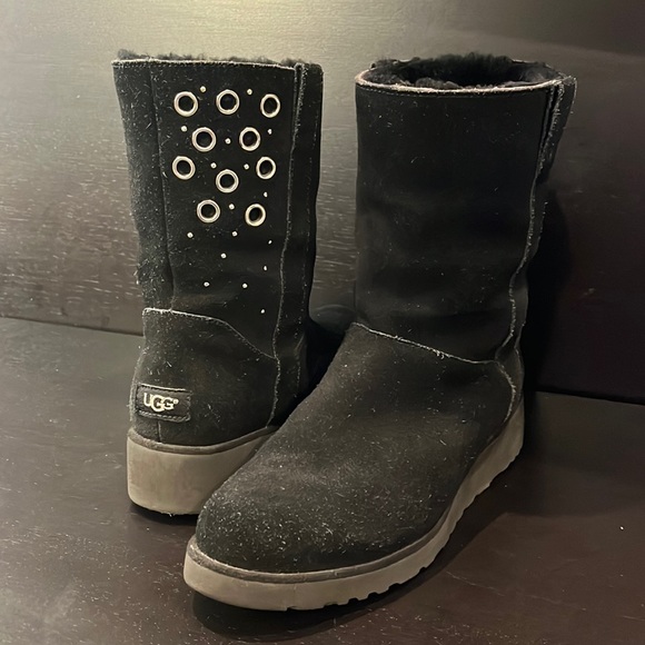 UGG Shoes - UGG | Madison Boots | See measurements